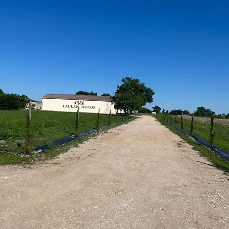 度假居 Charmante Maison Viticole Dans Le Medoc *