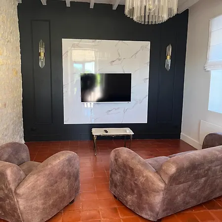 Charmante Maison Viticole Dans Le Medoc 度假居