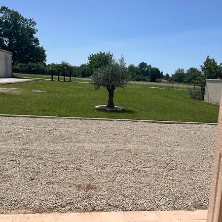 度假居 Charmante Maison Viticole Dans Le Medoc *